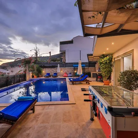 빌라 Outstanding With Private Pool, Jacuzzi And Sea View In Kalkan, 카스